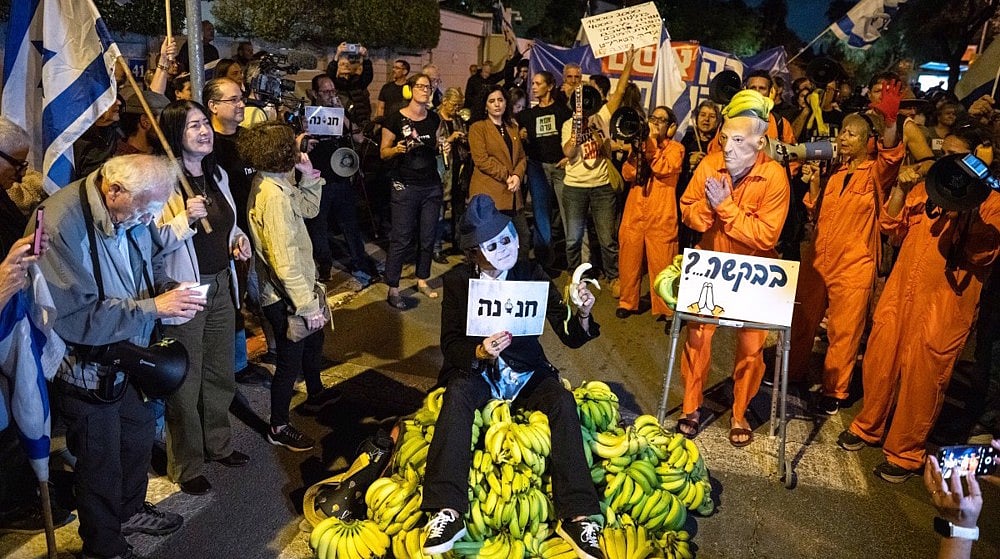 Israelis protest against Netanyahu’s bid for presidential pardon in corruption trial