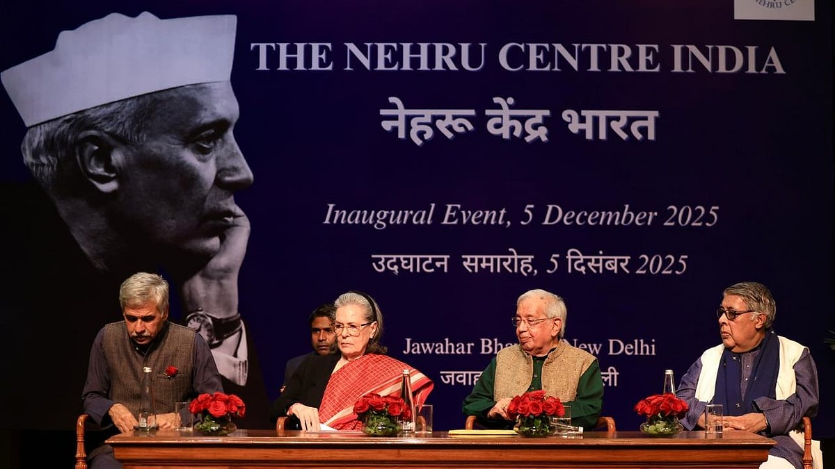 Sonia Gandhi with Sandeep Dixit and others 