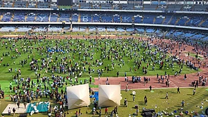 Salt Lake Stadium resembled a battlefield with fans taking over the pitch