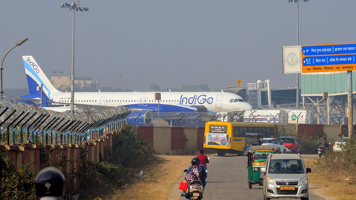 SC declines to hear PIL on IndiGo disruptions, asks petitioner to approach Delhi HC