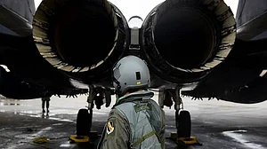 US launches major strikes on Islamic State targets in Syria after deadly Palmyra attack