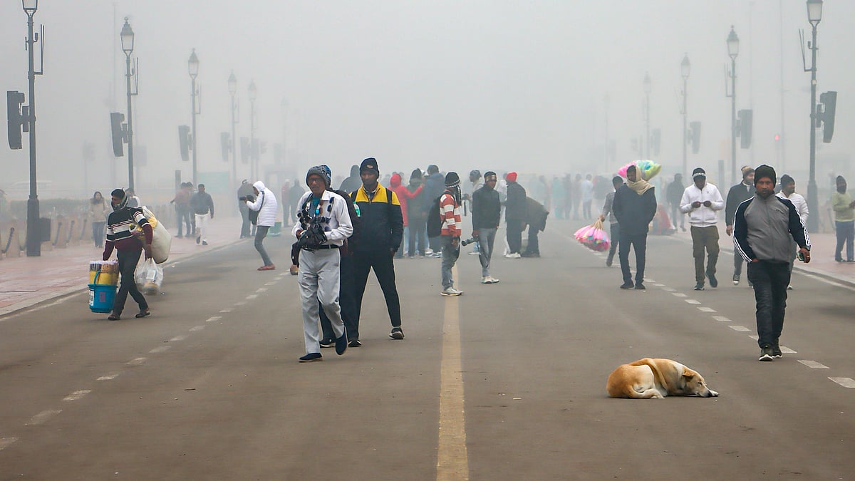 Delhi air pollution: AQI nears severe as smog and cold grip the city