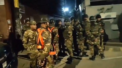 India suspends visa services in Chittagong after violent attack on mission