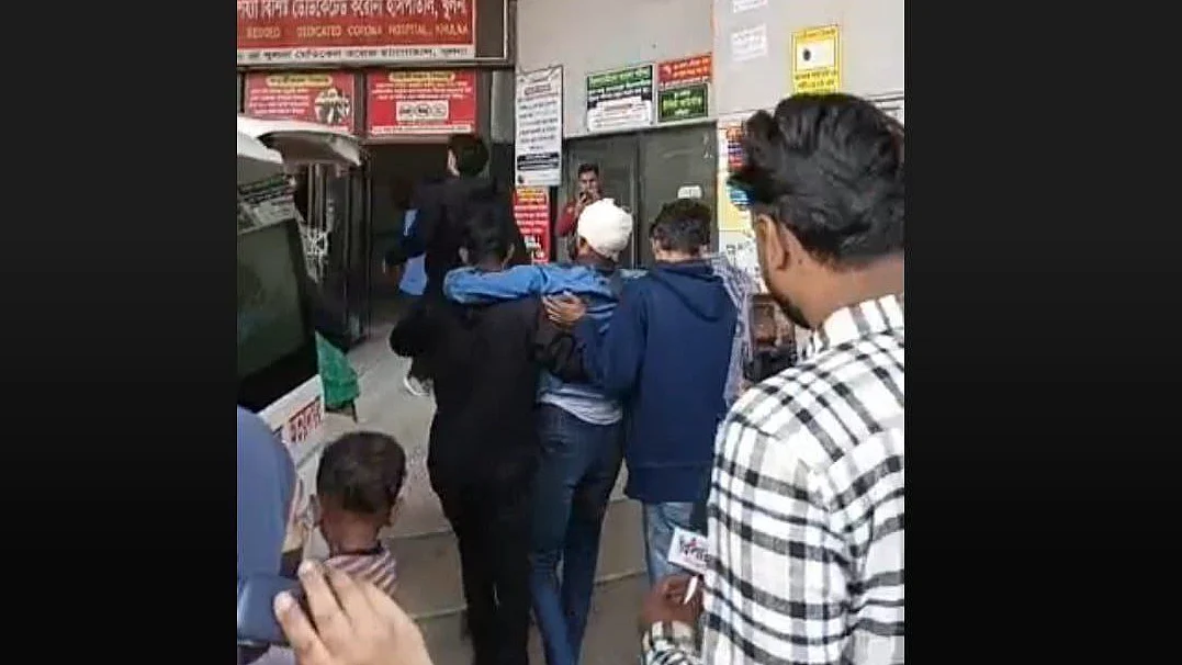 The victim is Mohammad Motaleb Sikder, Khulna divisional chief of the National Citizen Party.