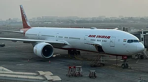 Air India flight returns to Delhi after engine oil pressure alert mid-air