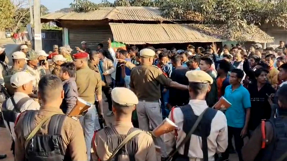 Cashes broke out after an attempt was made to remove the protesters from the Kheroni area.