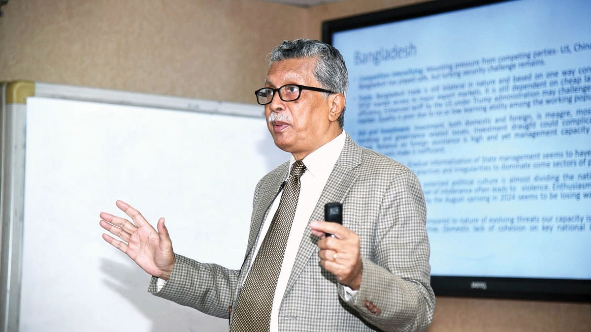 Calcutta High Court declines to hear Z+ security cover plea by Humayun Kabir