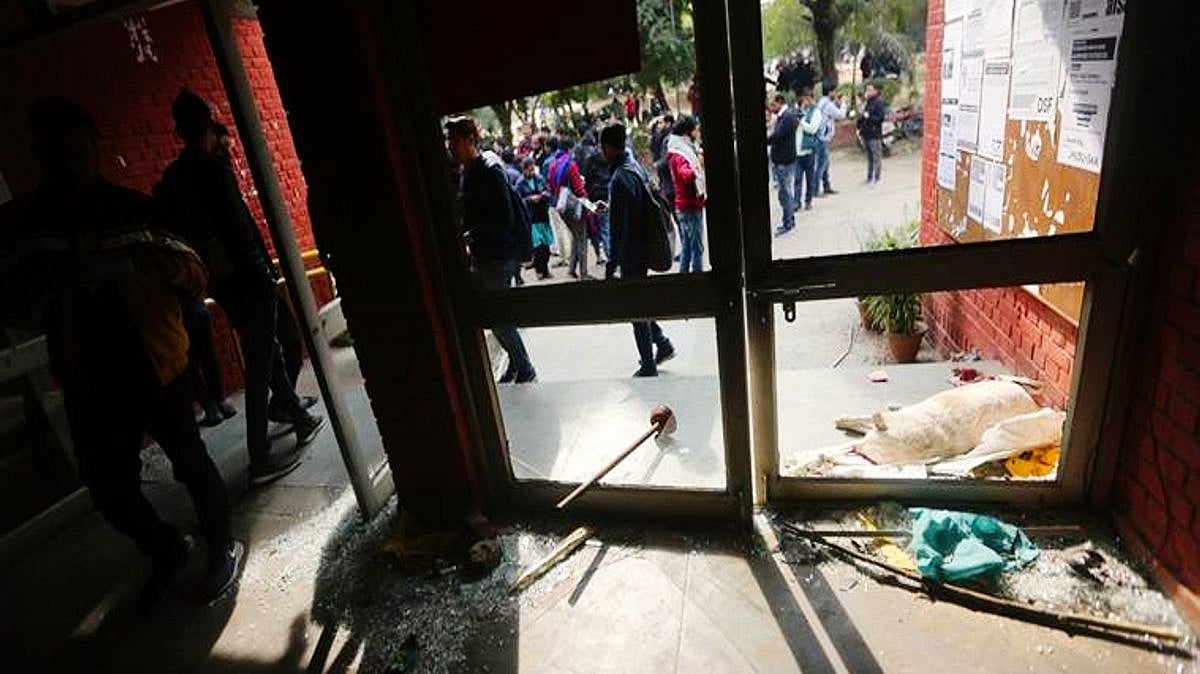 JNU seeks FIR over protest slogans, administration tightens grip