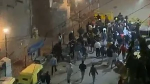 Violence marks anti-encroachment demolition drive near Delhi mosque
