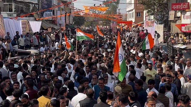 Congress protests Indore water contamination deaths, seeks Vijayvargiya’s resignation