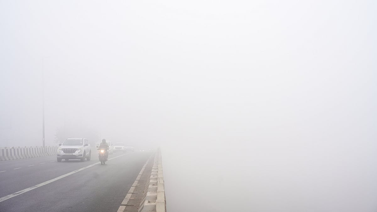 Delhi chokes under ‘severe’ air quality as cold wave and dense fog tighten grip