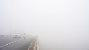 Delhi chokes under ‘severe’ air quality as cold wave and dense fog tighten grip