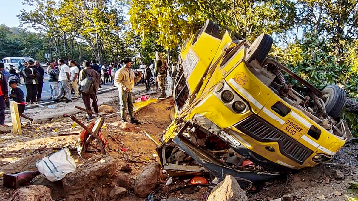 9 killed, 80 injured after bus carrying marriage party overturns in Latehar
