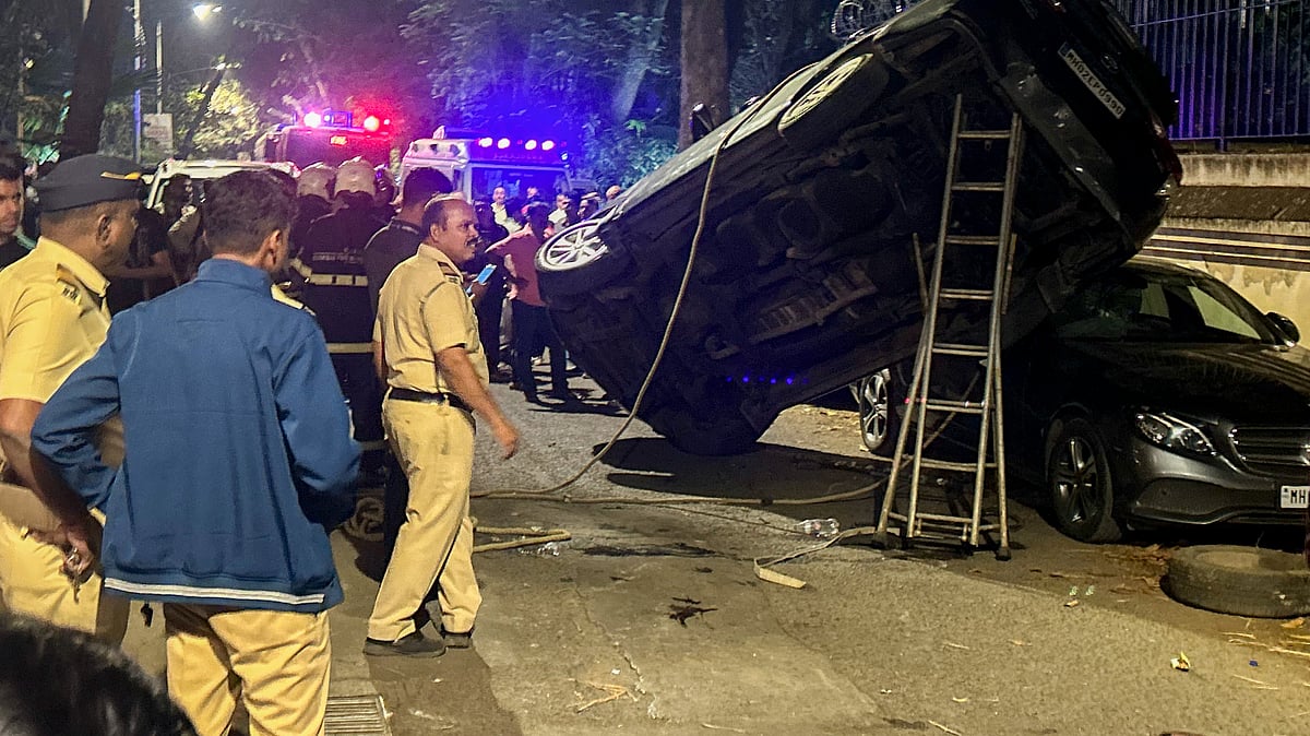 Akshay Kumar’s security car meets with accident, 1 hurt