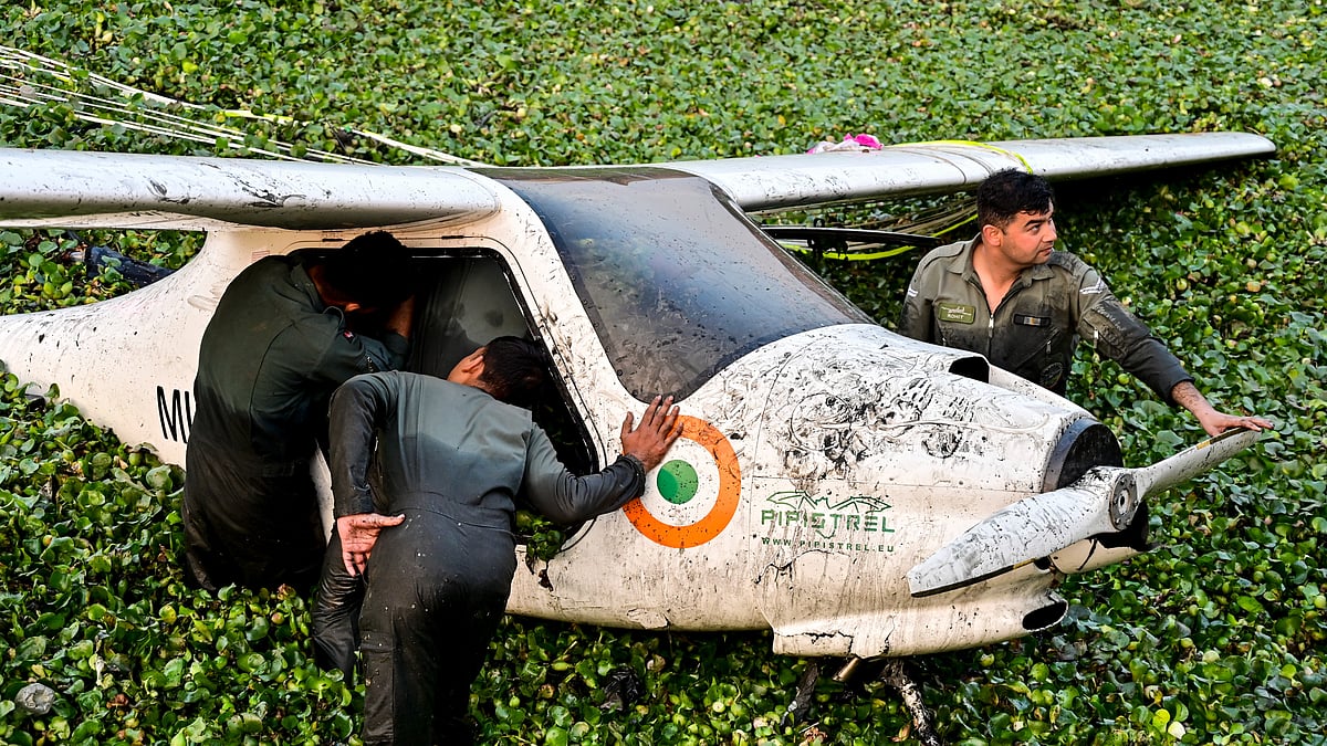 IAF microlite aircraft force-lands in Prayagraj after technical snag; pilots safe