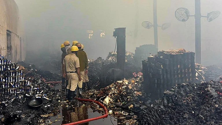 FIR registered against owner of Bengal momo factory where 8 died in fire 