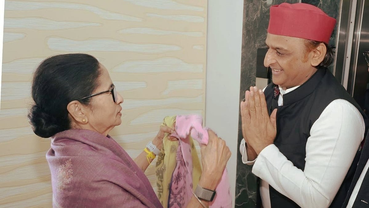 Only Mamata Banerjee can counter BJP’s onslaught, says Akhilesh Yadav