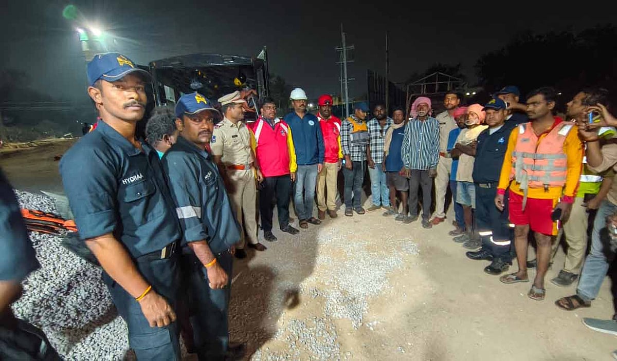 Nine rescued from crocodile-inhabited Hyderabad lake after boat breaks down