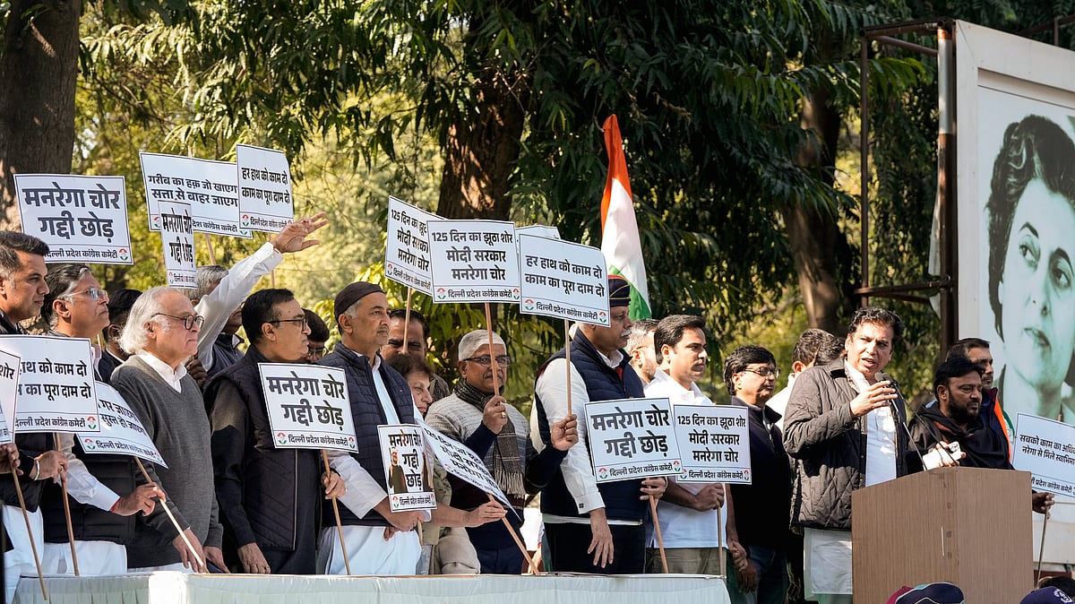 Congress accuses govt of attacking poor at MGNREGA protest in Delhi