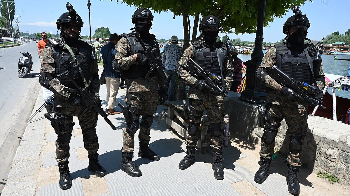 Security forces prepare final push against JeM militants holed up in Udhampur cave