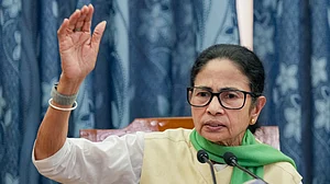 Mamata Banerjee: Land no issue for border fencing, Centre must finish pending work, reverse BSF jurisdiction