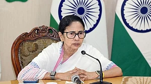 Mamata sends sweets and flowers to Tarique Rahman after Bangladesh poll victory