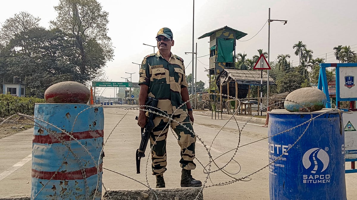 Bangladesh: No stop to post-poll violence; several injured, house set ablaze