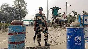 Bangladesh: No stop to post-poll violence; several injured, house set ablaze