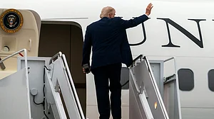 US Supreme Court strikes down Trump’s global tariffs in 6–3 ruling