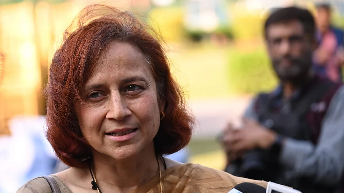 Sonam Wangchuk's wife Gitanjali J. Angmo addressing media at Supreme Court