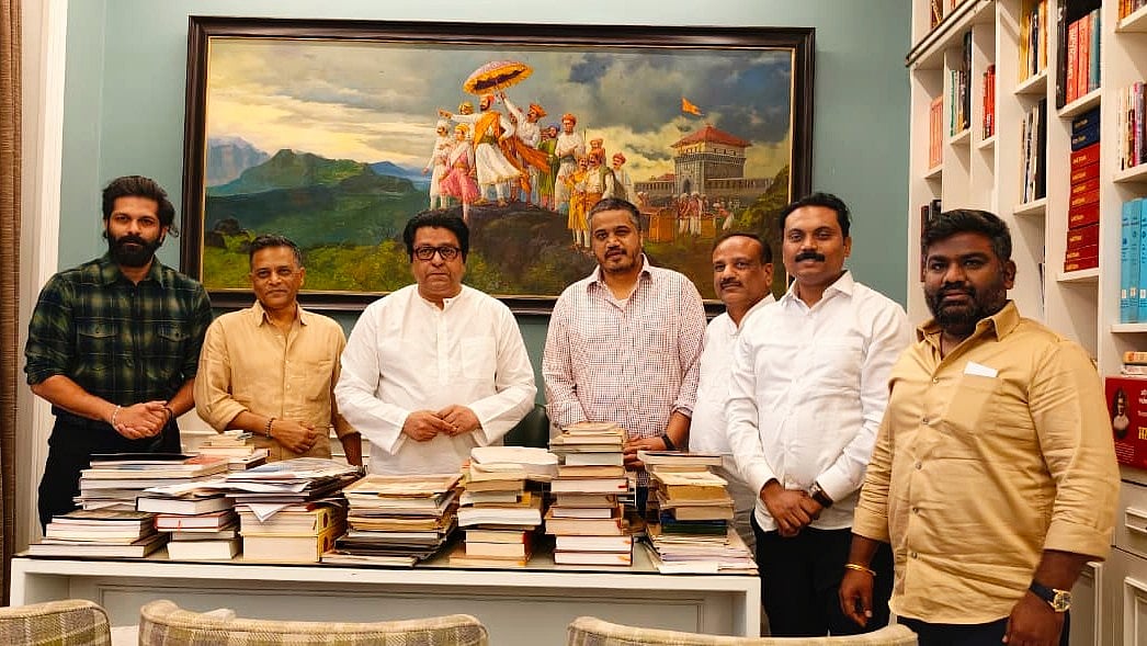 Why Rohit's FIR on Ajit Pawar crash not taken yet, Raj Thackeray asks