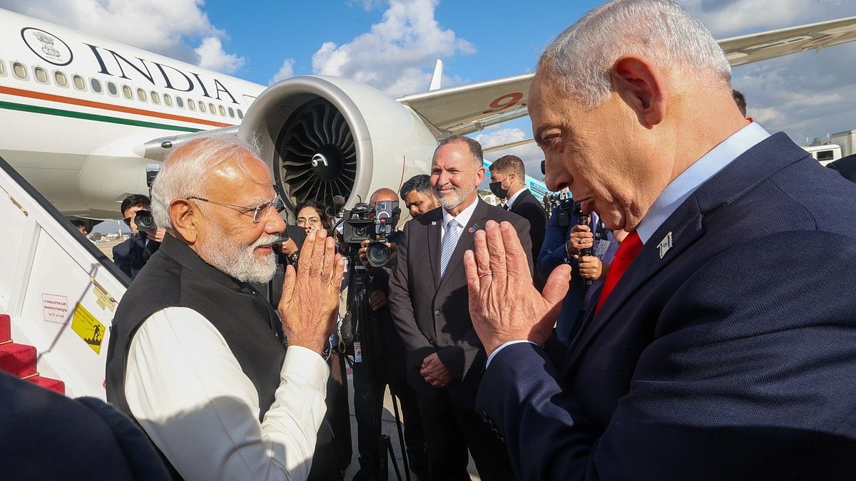 PM Narendra Modi with Netanyahu before his departure from Israel on 26 Feb