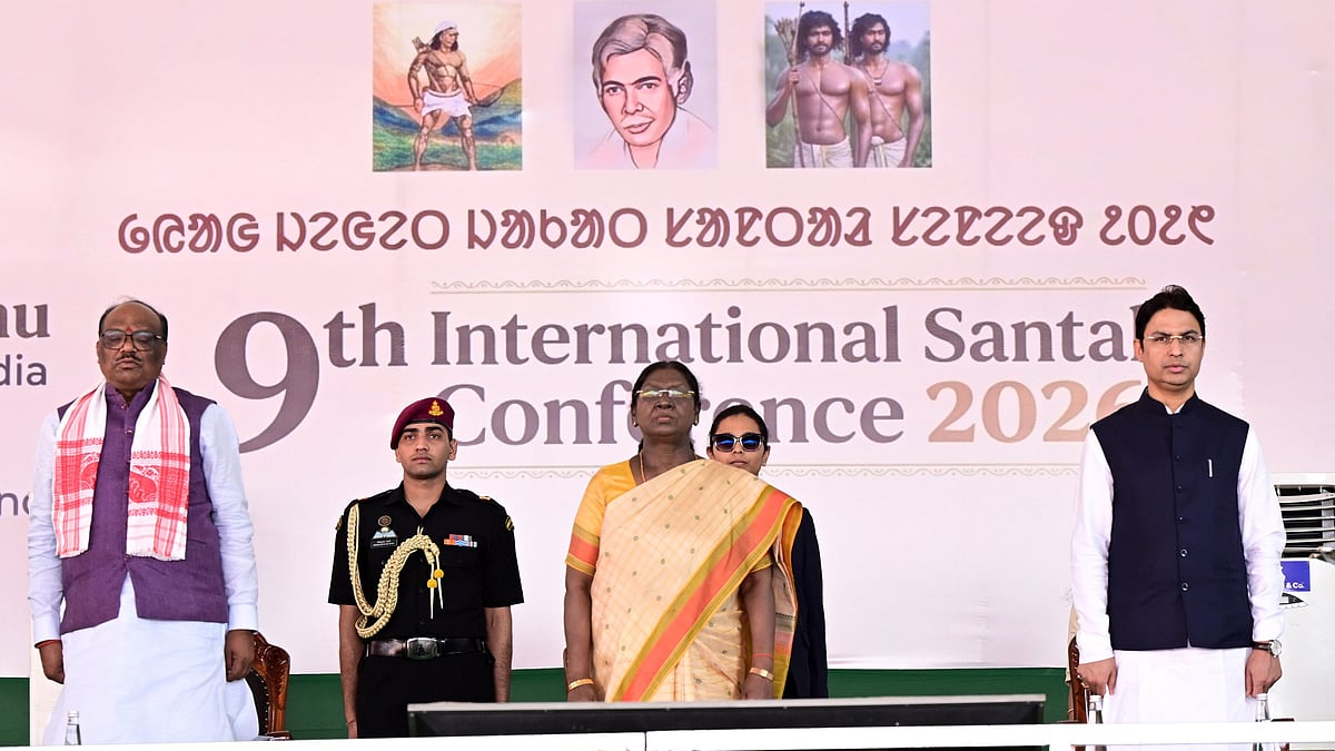 ‘CM should come’: President Murmu flags protocol lapse at Santhal Conference in Darjeeling 