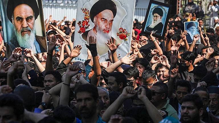 ‘Go fight in Iran if you're so concerned’: UP cop warns against 'foreign' slogans during Eid prayers
