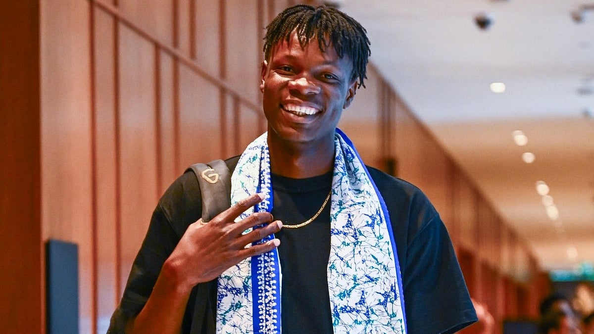 Blessing Muzarabani arrived in Kolkata to play for KKR