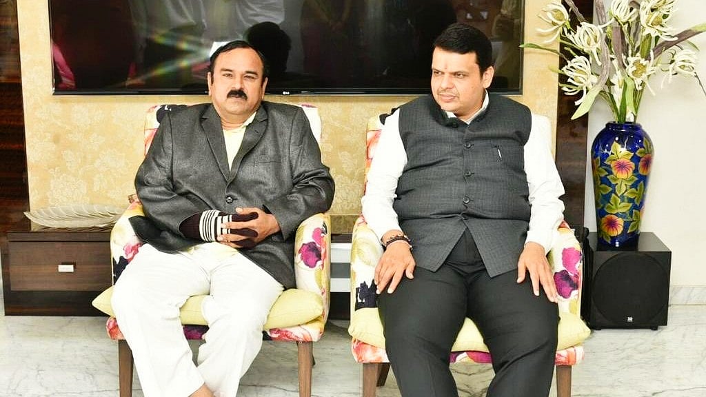 Ashok Kharat (L) with Maharashtra CM Devendra Fadnavis