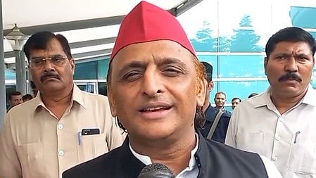 ‘Should become Delivery Chief Minister’: Akhilesh Yadav taunts UP Dy CM on LPG issue