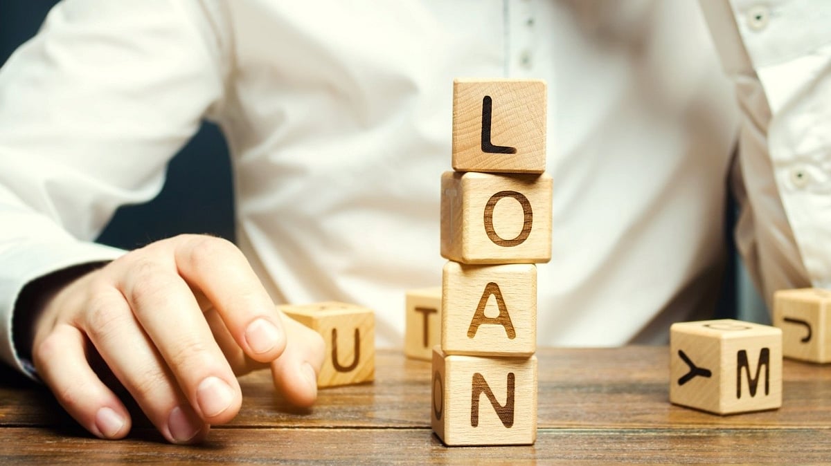 Personal Loan vs Credit Card: Which is better for large expenses?