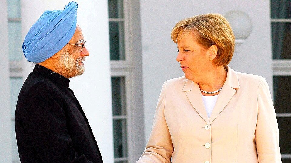 Manmohan Singh with Angela Merkel in Germany, 2007