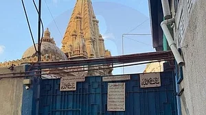 Rights body flags decay of Karachi’s oldest Hindu temple as ‘national shame’