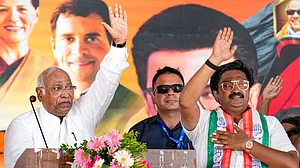 Kharge accuses Modi of “terrorising” opposition, misusing state agencies