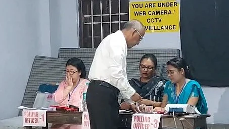 Bengal Phase 1 polling underway