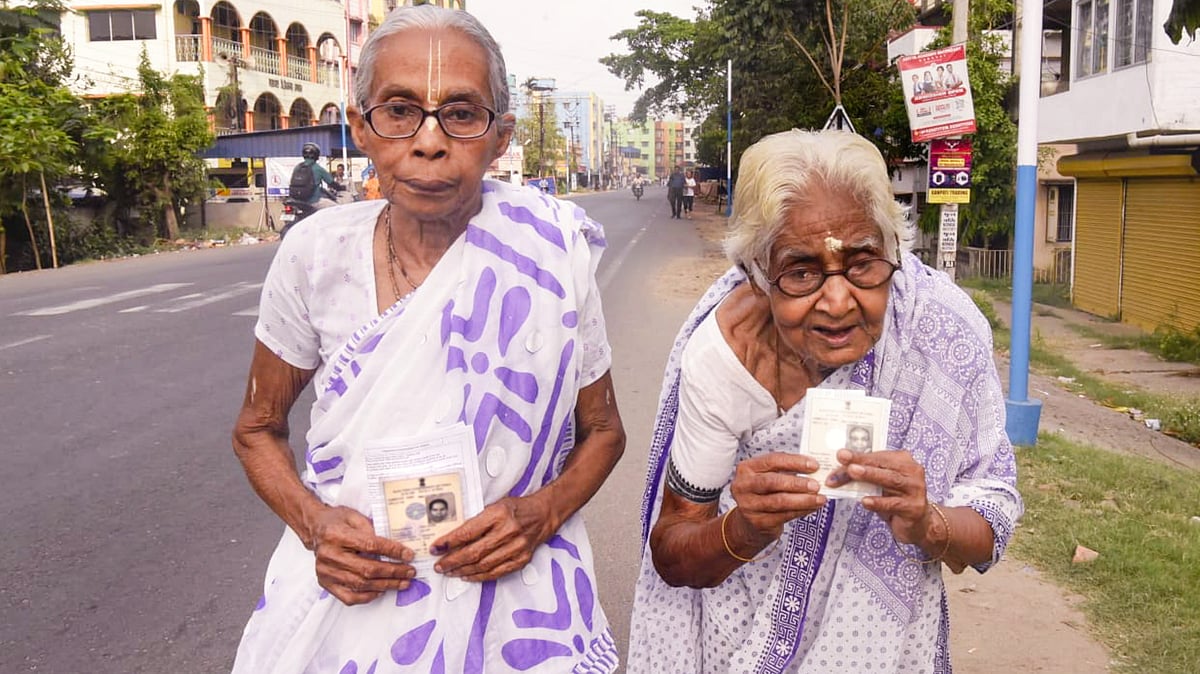 Bengal polls 2026 phase 2 LIVE: Turnout touches 90 pc at 5 pm, elderly voter dies in Howrah