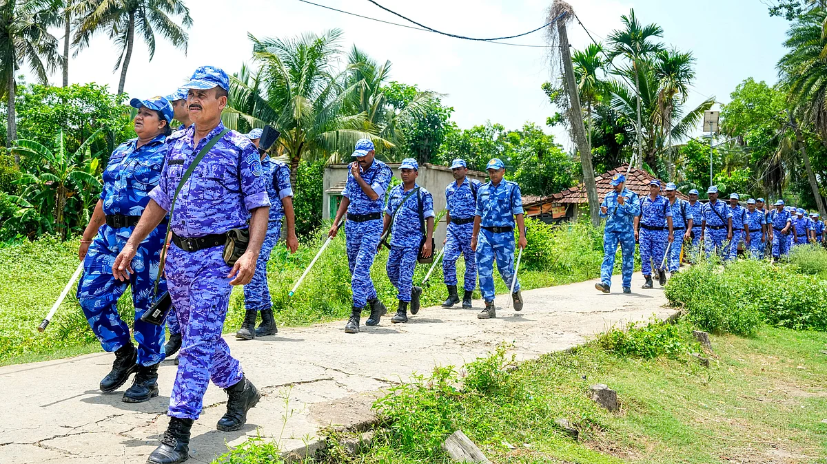 RAF personnel during a repoll at Magrahat Paschim, in South 24 Parganas district, 2 May 
