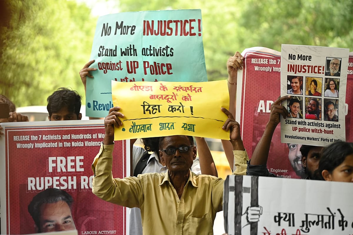 Visuals from the protest site in Noida (all photos: Vipin/NH)