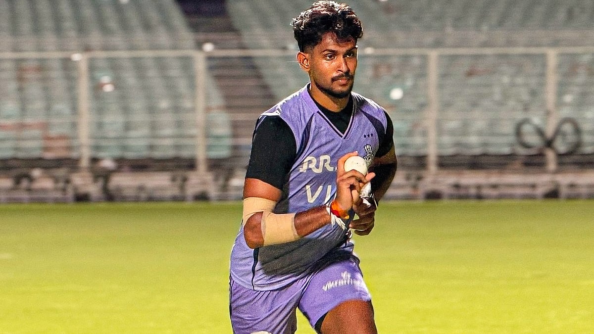 Matheesha Pathirana charges in at the KKR nets
