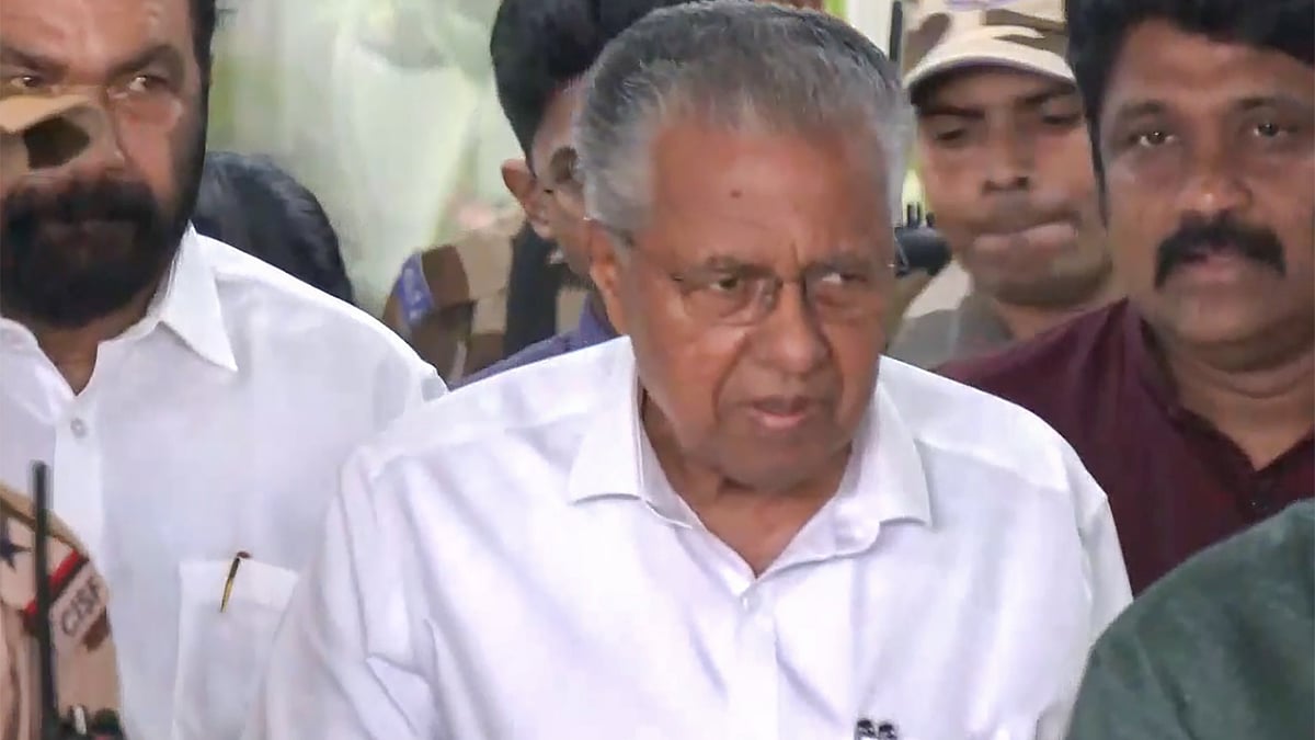 Pinarayi Vijayan arrives at Thiruvananthapuram airport. 