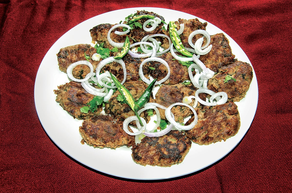 Try the famous rewdi of ________