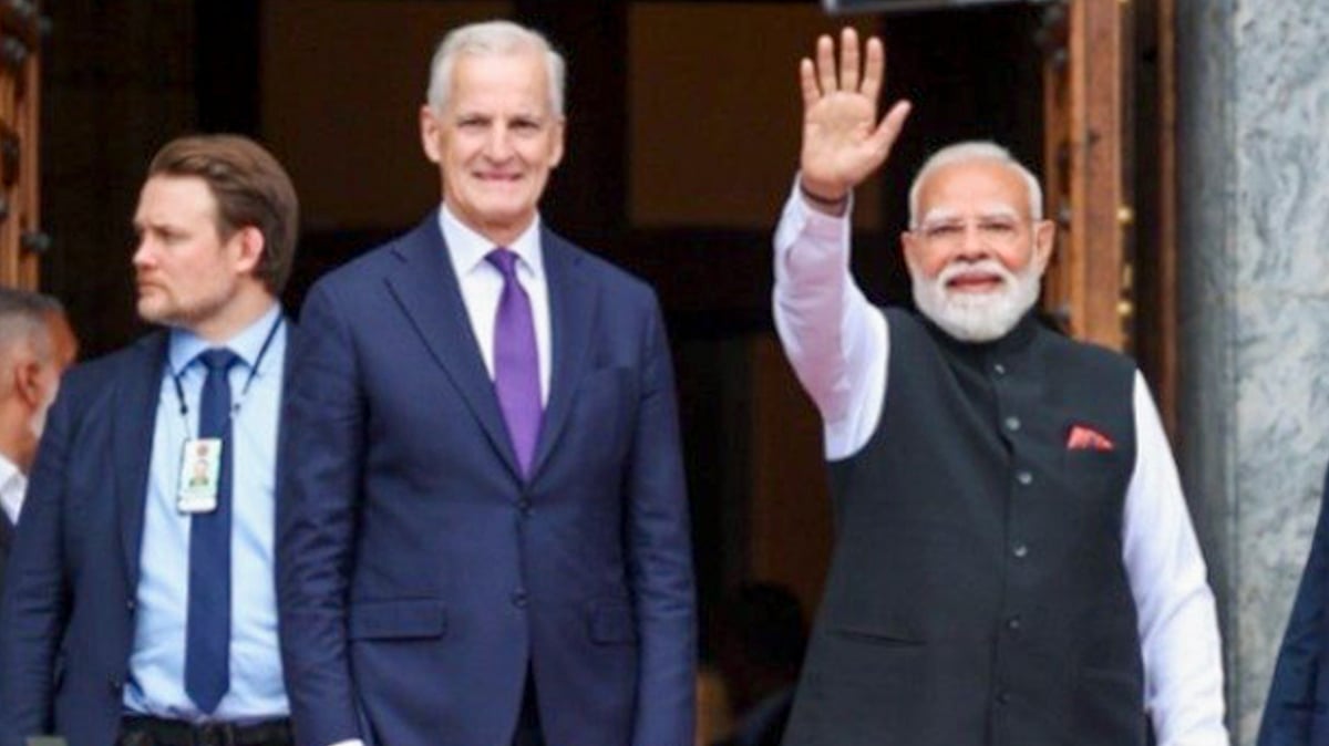 Narendra Modi with Norwegian PM Jonas Gahr Støre in Oslo, Norway.