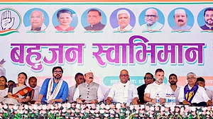 Rahul Gandhi and other Congress leaders at a public meeting in Raebareli